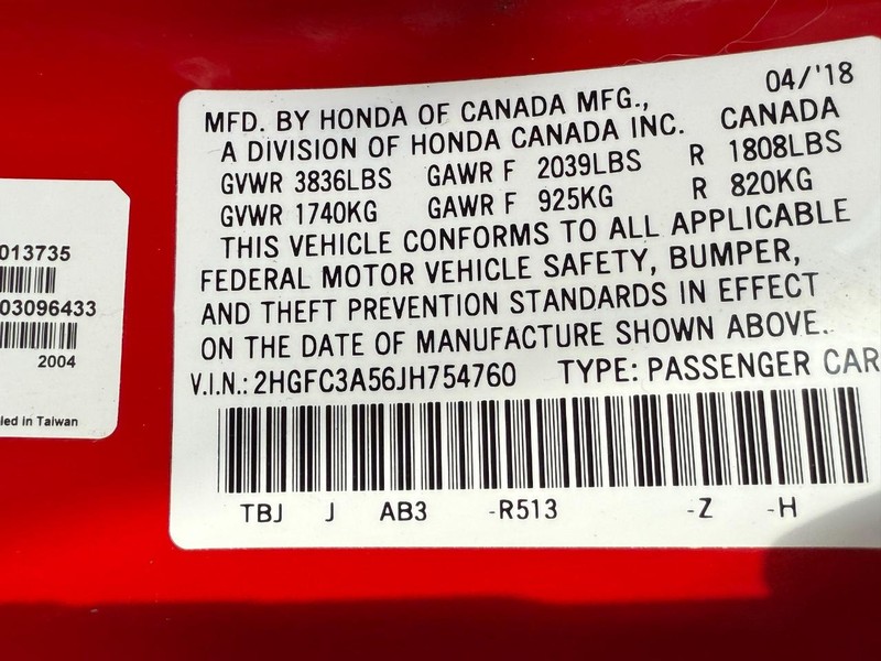 Honda Civic Si Coupe Vehicle Full-screen Gallery Image 24