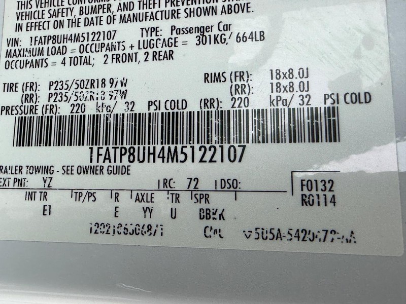 Ford Mustang Vehicle Full-screen Gallery Image 22