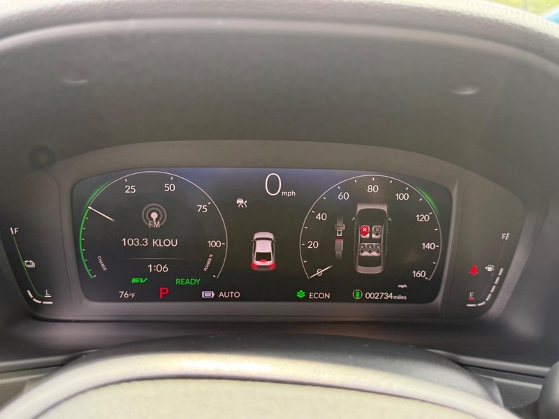 Honda Accord Hybrid Vehicle Full-screen Gallery Image 13