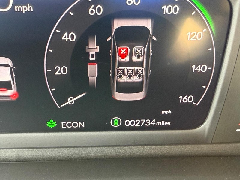 Honda Accord Hybrid Vehicle Full-screen Gallery Image 14