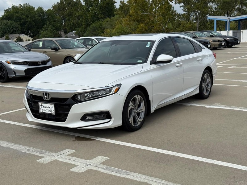 Honda Accord Sedan Vehicle Full-screen Gallery Image 08
