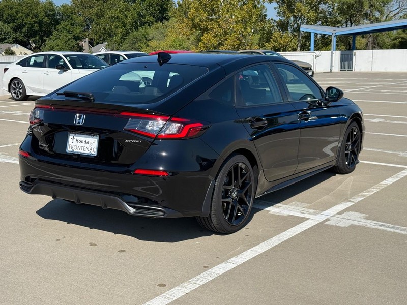 Honda Civic Hatchback Vehicle Full-screen Gallery Image 03