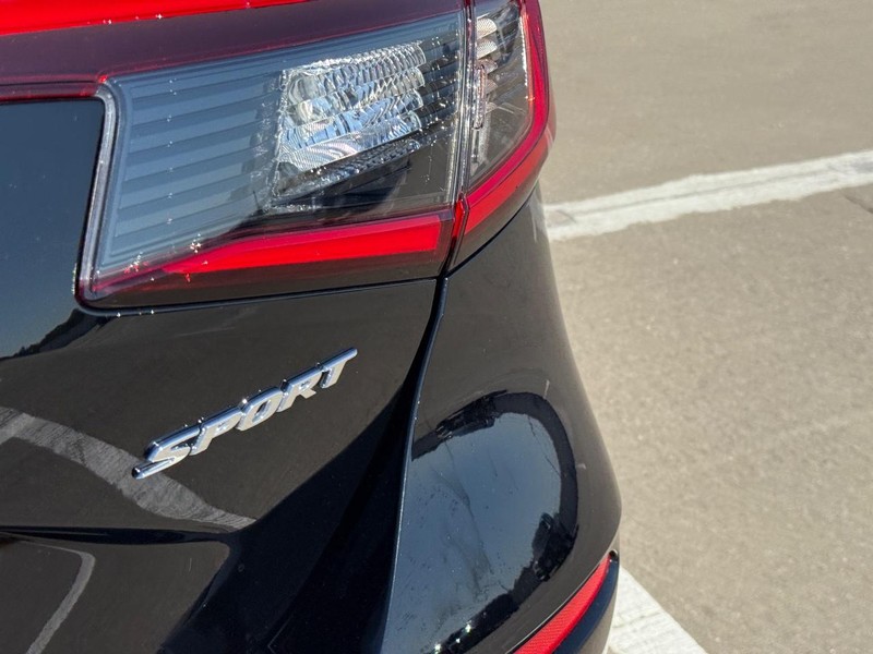 Honda Civic Hatchback Vehicle Full-screen Gallery Image 06