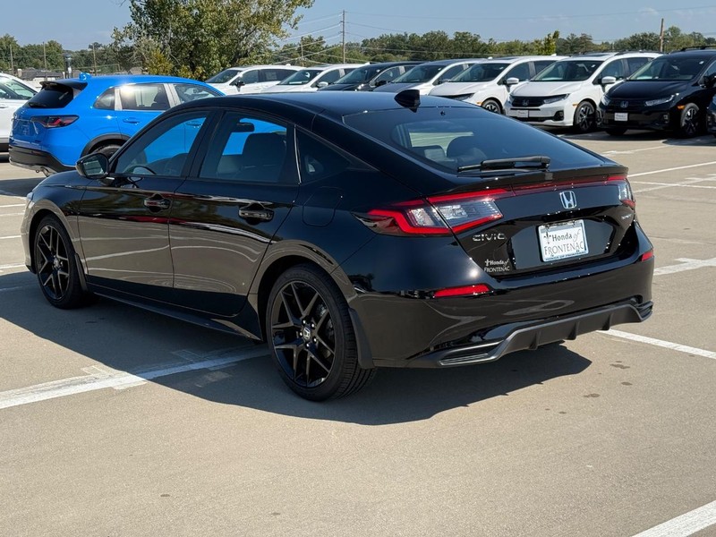 Honda Civic Hatchback Vehicle Full-screen Gallery Image 07