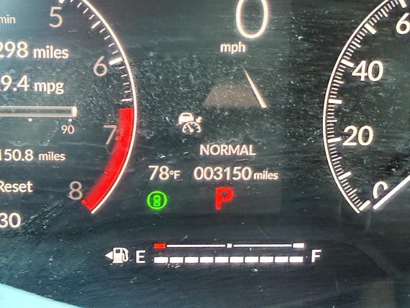 Honda Civic Hatchback Vehicle Full-screen Gallery Image 20