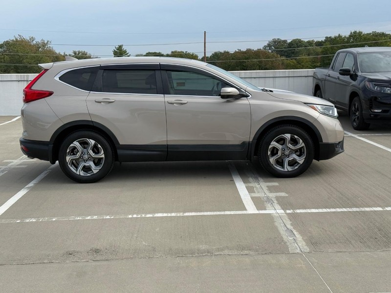 Honda CR-V Vehicle Full-screen Gallery Image 02