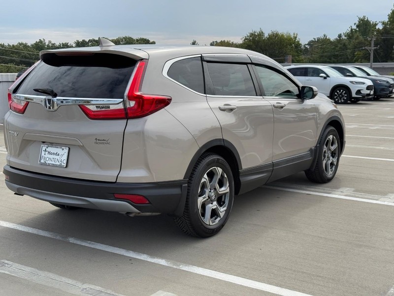 Honda CR-V Vehicle Full-screen Gallery Image 03