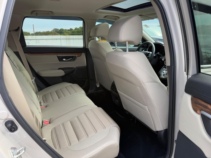 Honda CR-V Vehicle Full-screen Gallery Image 10