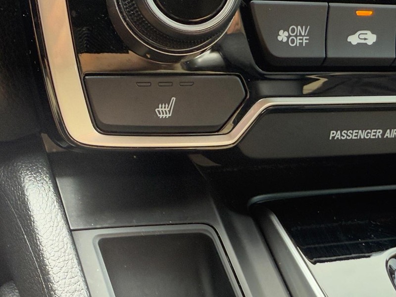 Honda CR-V Vehicle Full-screen Gallery Image 21