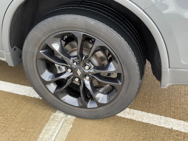 Dodge Durango Vehicle Full-screen Gallery Image 07