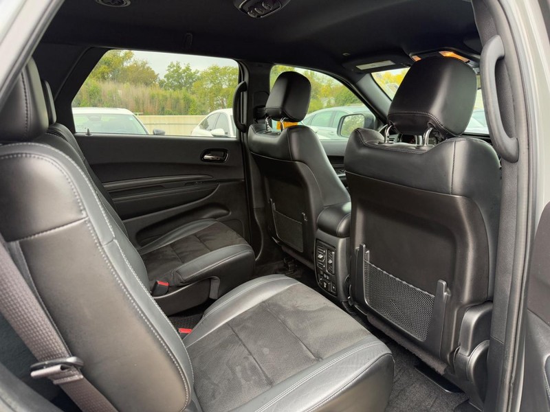 Dodge Durango Vehicle Full-screen Gallery Image 10