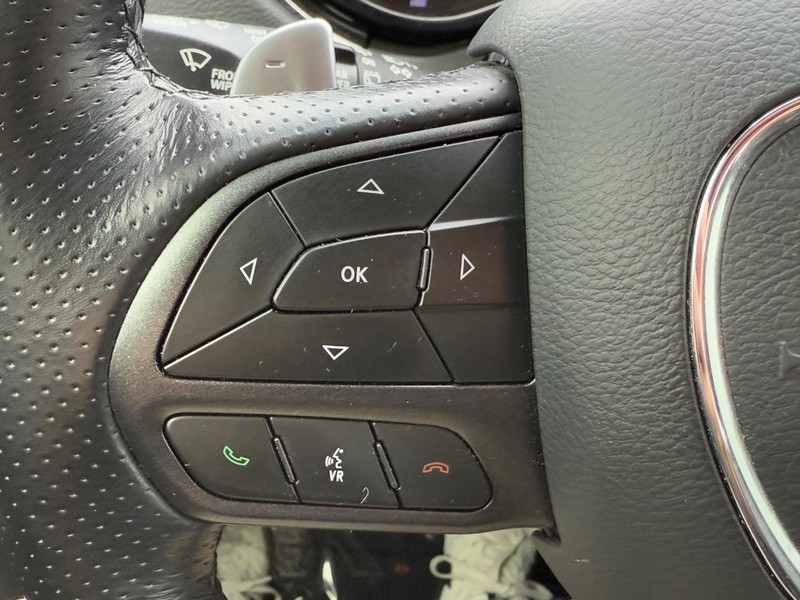 Dodge Durango Vehicle Full-screen Gallery Image 17