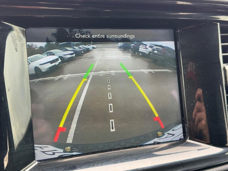 Dodge Durango Vehicle Full-screen Gallery Image 21