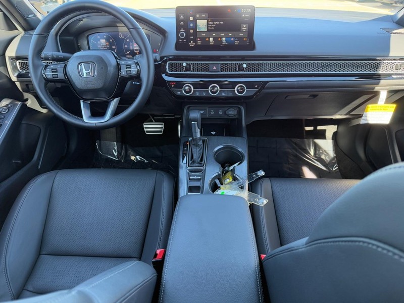 Honda Civic Sedan Hybrid Vehicle Full-screen Gallery Image 11