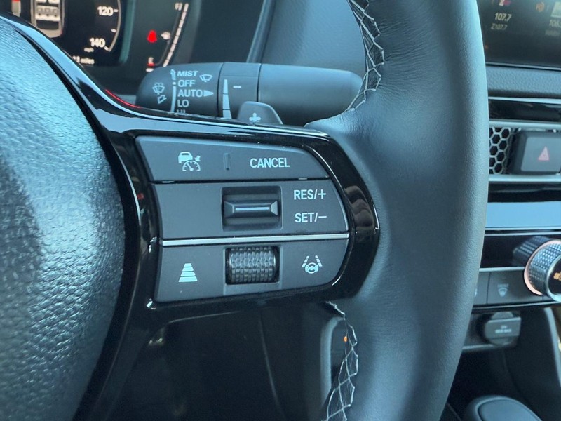 Honda Civic Sedan Hybrid Vehicle Full-screen Gallery Image 17