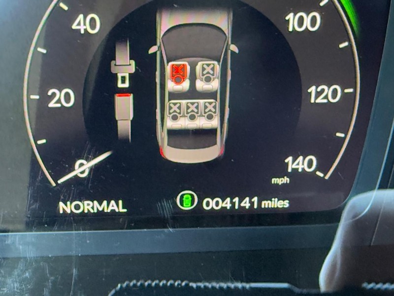 Honda Civic Sedan Hybrid Vehicle Full-screen Gallery Image 19