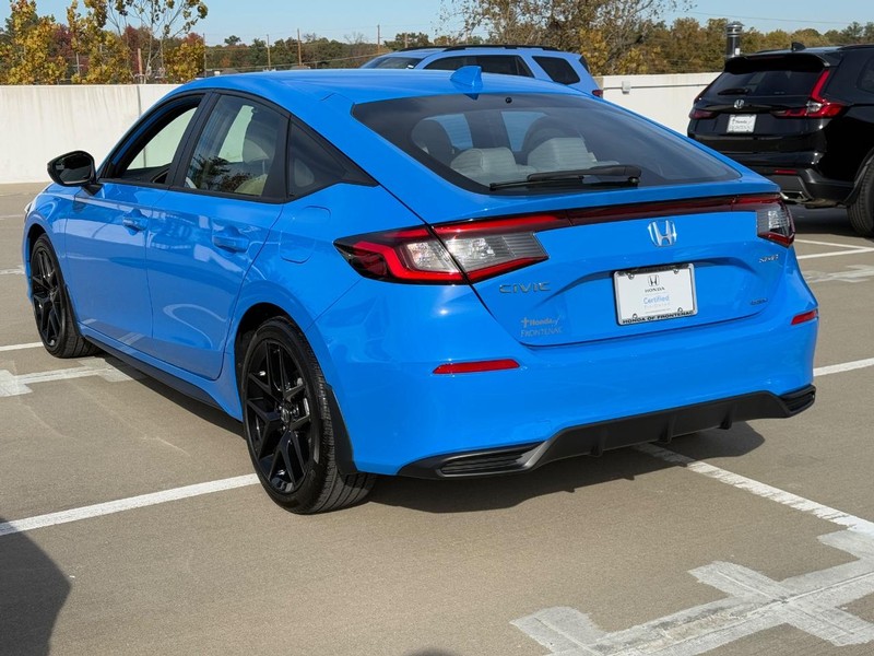 Honda Civic Hatchback Hybrid Vehicle Full-screen Gallery Image 07