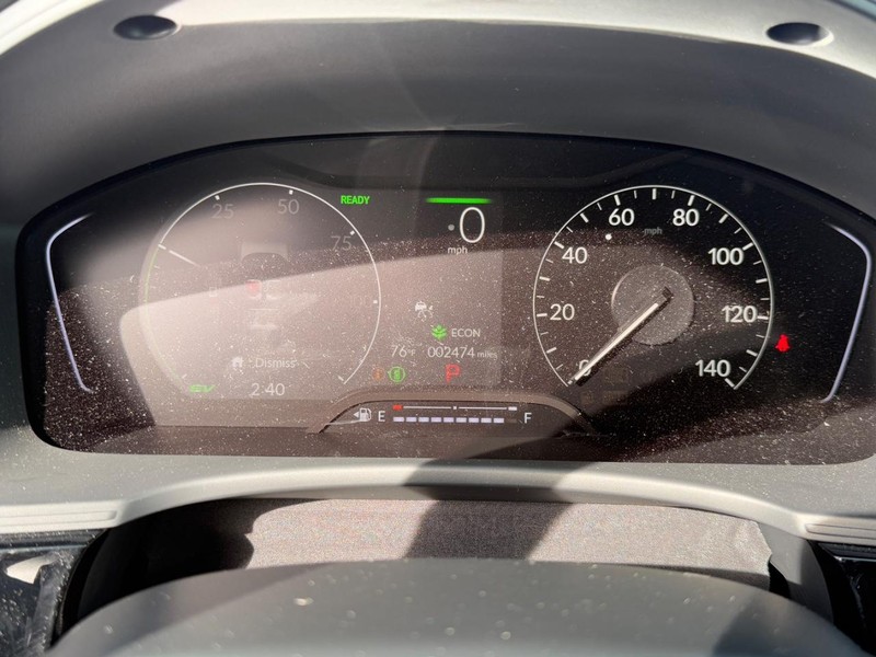 Honda Civic Hatchback Hybrid Vehicle Full-screen Gallery Image 19