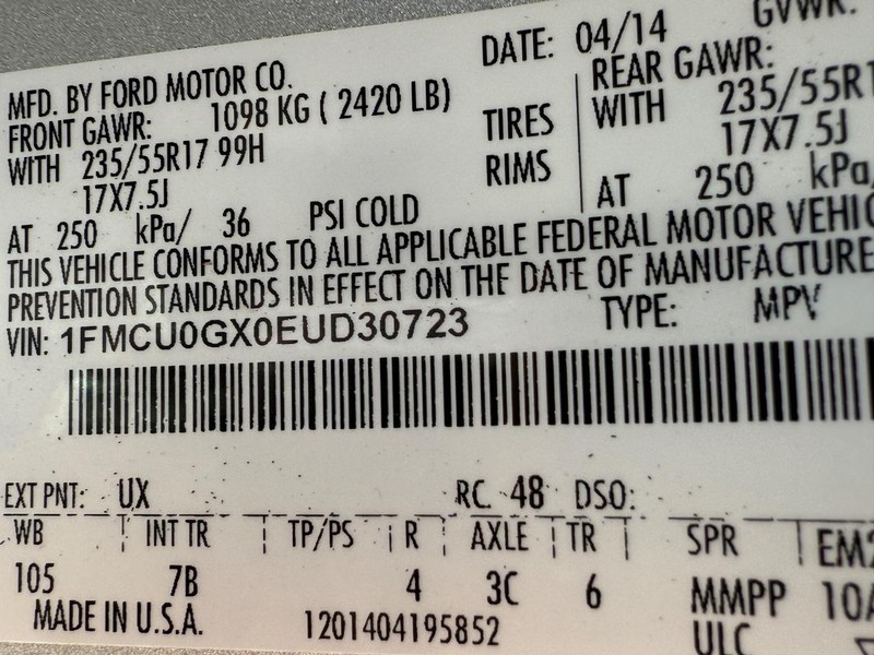 Ford Escape Vehicle Full-screen Gallery Image 21