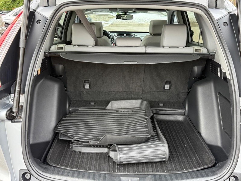 Honda CR-V Vehicle Full-screen Gallery Image 04