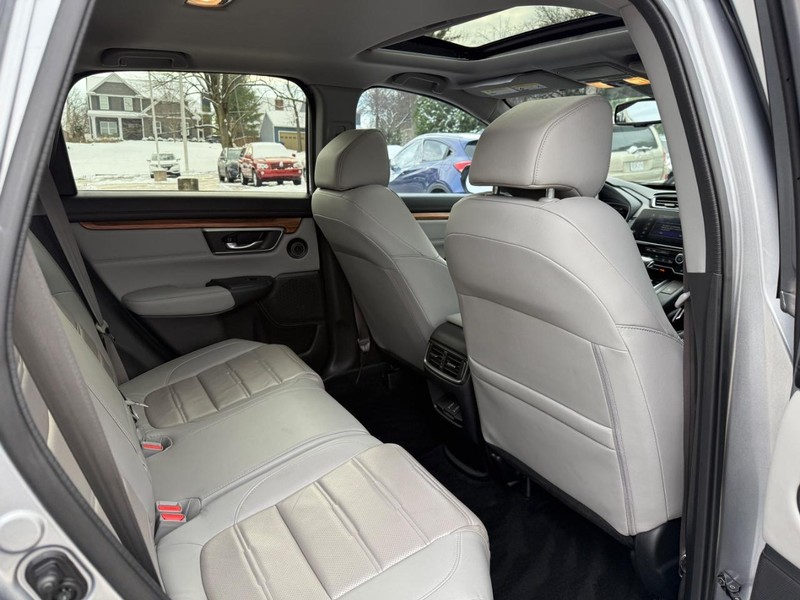 Honda CR-V Vehicle Full-screen Gallery Image 11