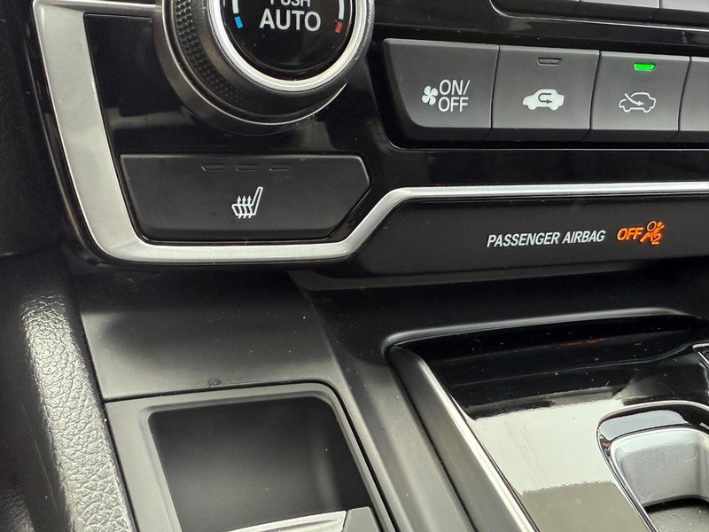 Honda CR-V Vehicle Full-screen Gallery Image 23