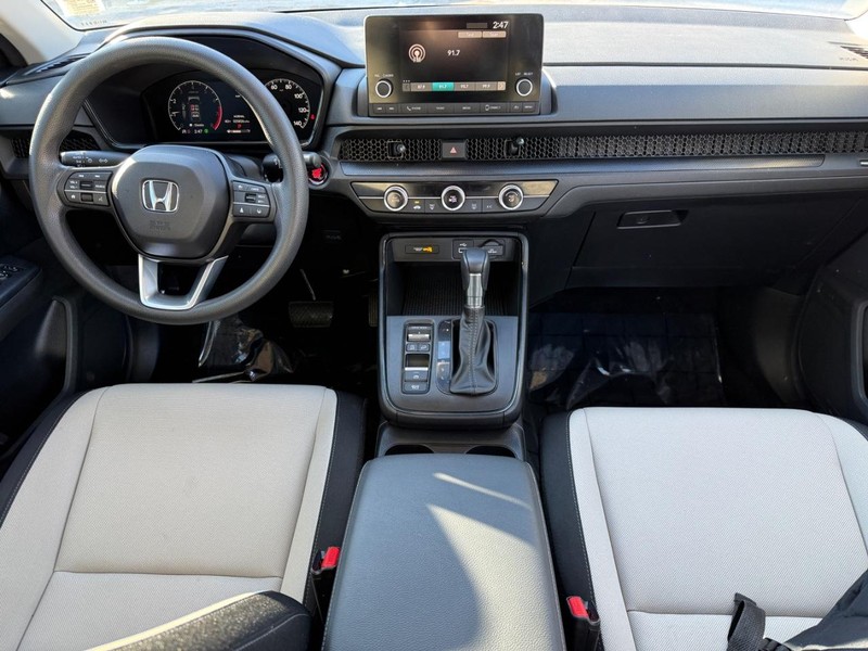 Honda CR-V Vehicle Full-screen Gallery Image 11