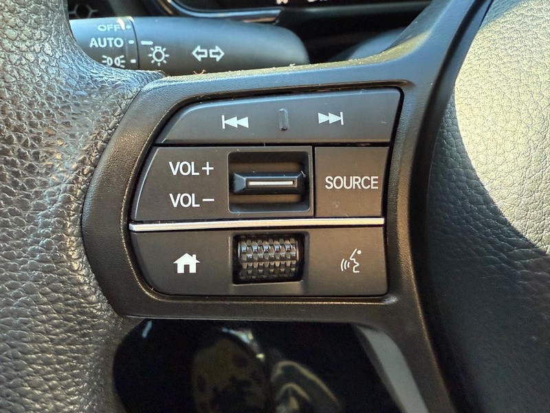 Honda CR-V Vehicle Full-screen Gallery Image 16