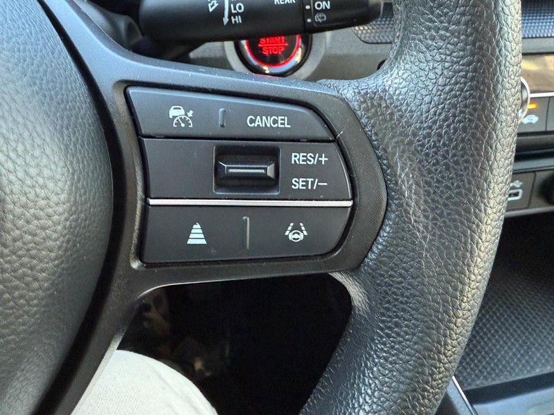 Honda CR-V Vehicle Full-screen Gallery Image 17