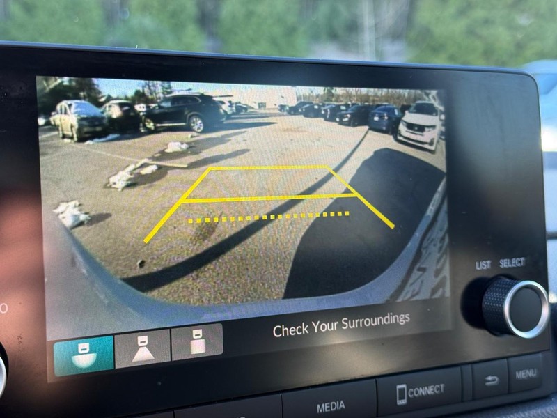 Honda CR-V Vehicle Full-screen Gallery Image 20