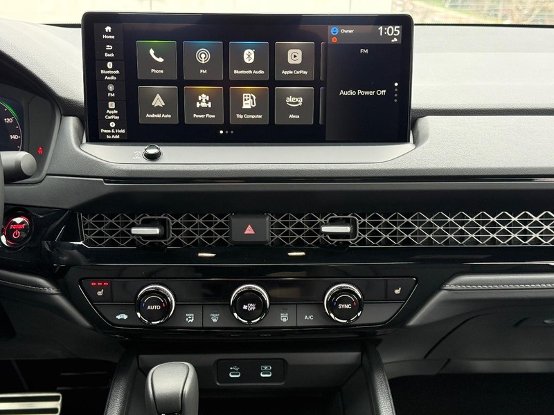 Honda Accord Hybrid Vehicle Full-screen Gallery Image 13