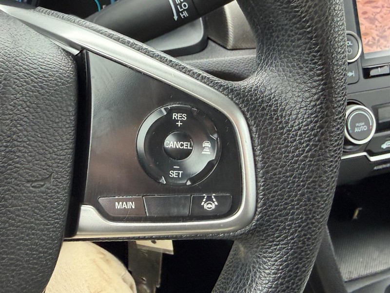 Honda Civic Sedan Vehicle Full-screen Gallery Image 16