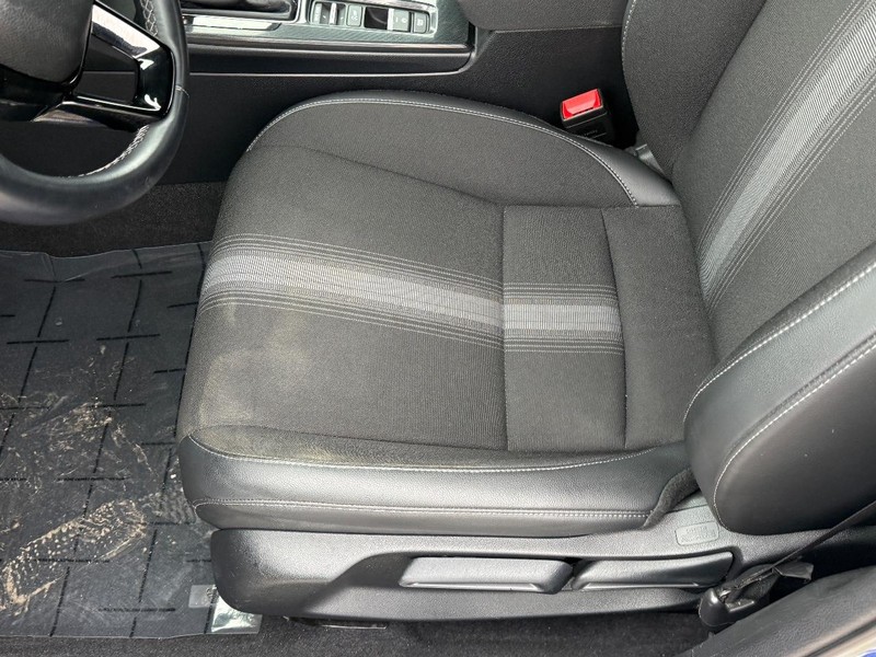 Honda Civic Sedan Vehicle Full-screen Gallery Image 15