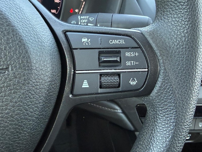 Honda Accord Sedan Vehicle Full-screen Gallery Image 17