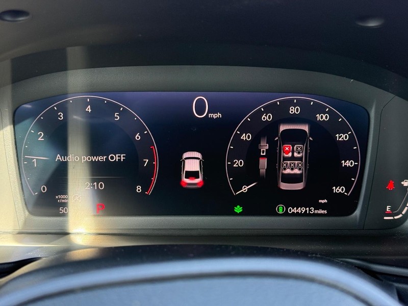 Honda Accord Sedan Vehicle Full-screen Gallery Image 18