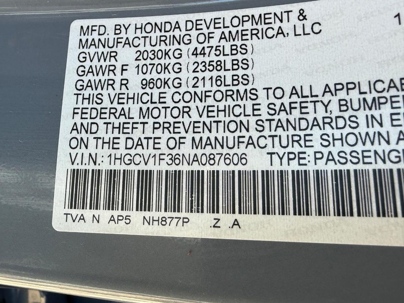 Honda Accord Sedan Vehicle Full-screen Gallery Image 21