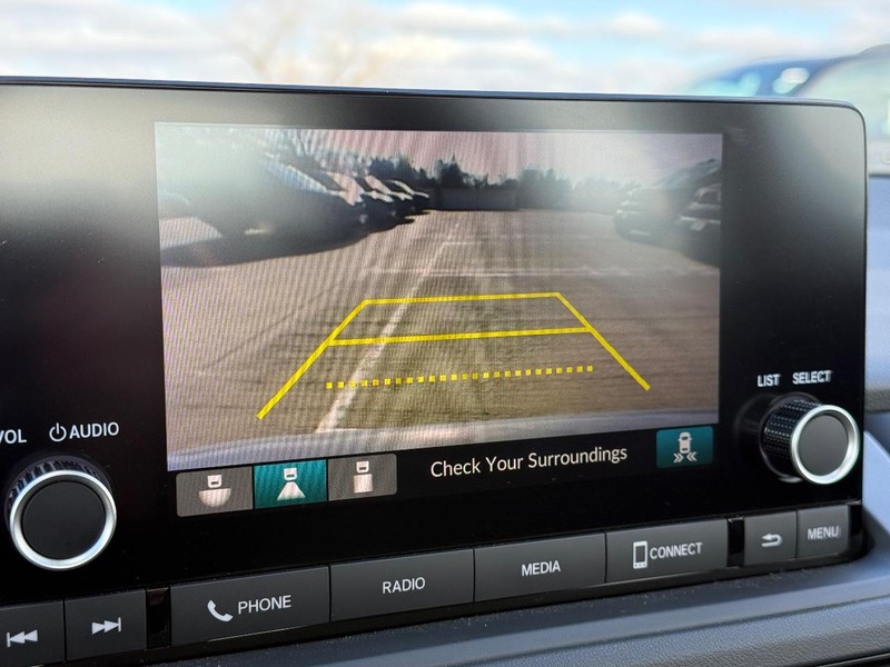 Honda Accord Sedan Vehicle Full-screen Gallery Image 20