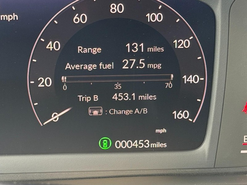 Honda Accord Sedan Vehicle Full-screen Gallery Image 21