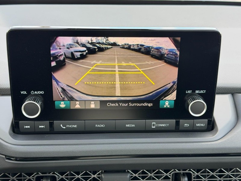 Honda Accord Sedan Vehicle Full-screen Gallery Image 22