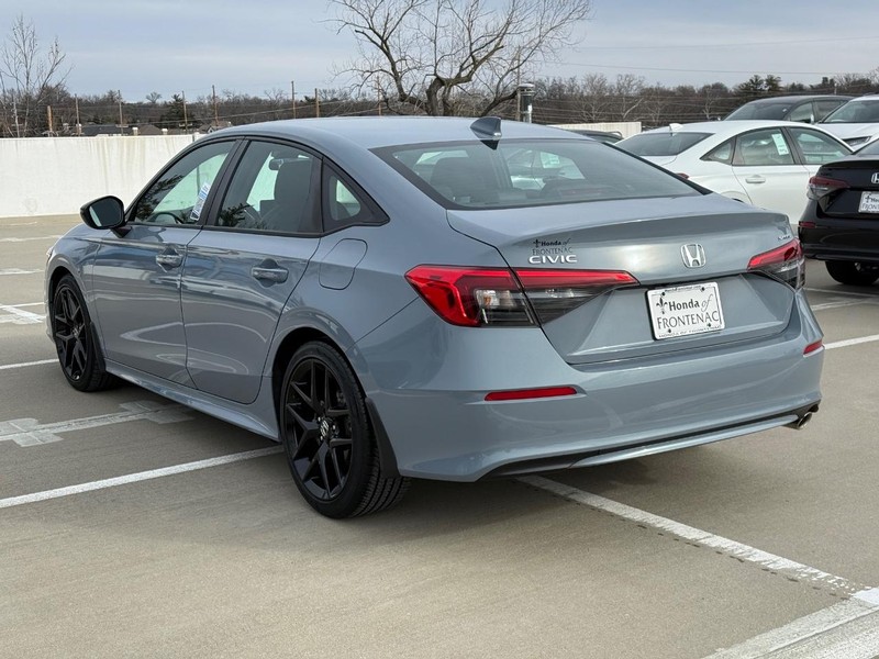 Honda Civic Sedan Vehicle Full-screen Gallery Image 07