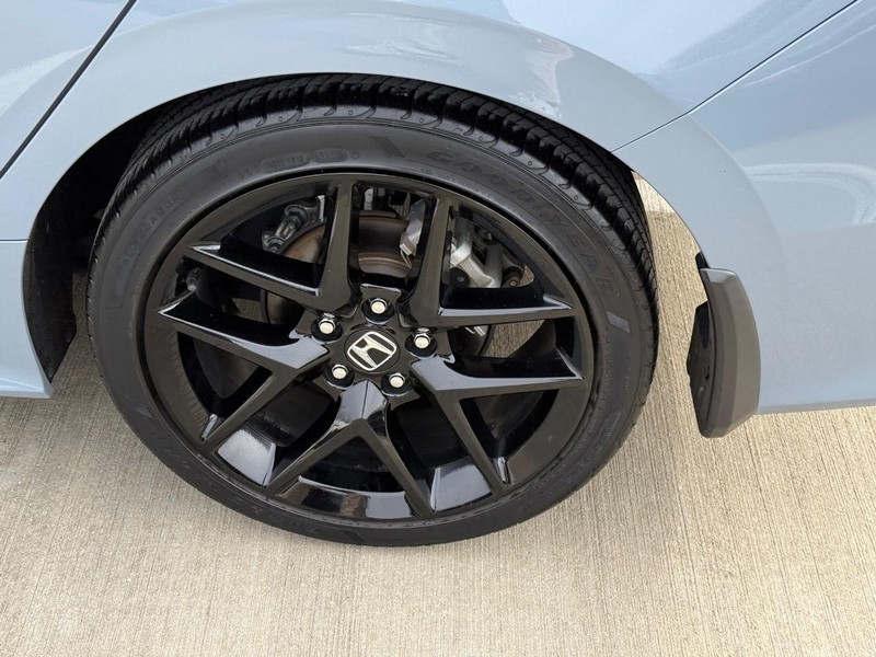 Honda Civic Sedan Vehicle Full-screen Gallery Image 08