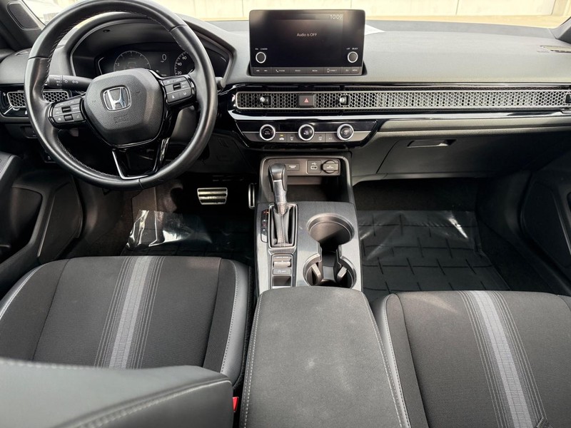 Honda Civic Sedan Vehicle Full-screen Gallery Image 12