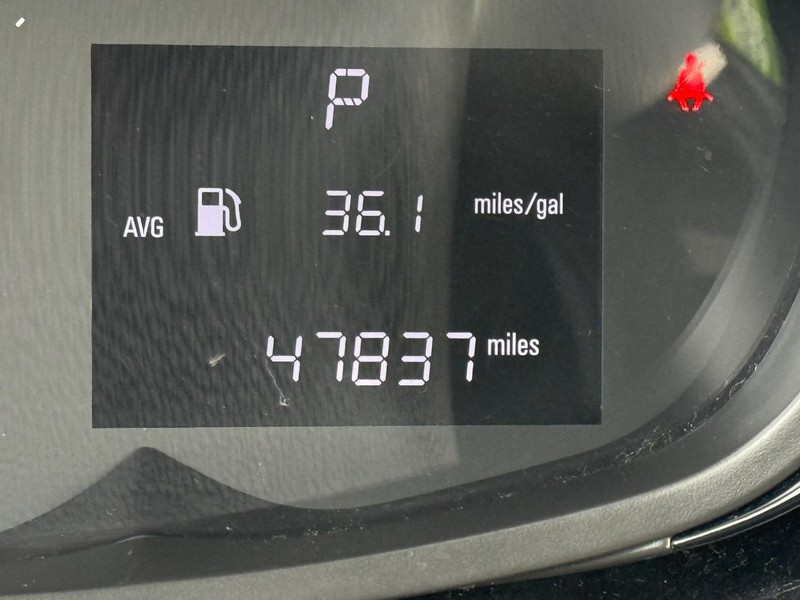 Chevrolet Spark Vehicle Full-screen Gallery Image 19