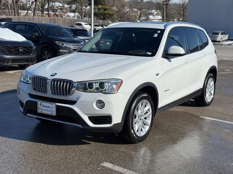 BMW X3 Vehicle Full-screen Gallery Image 08