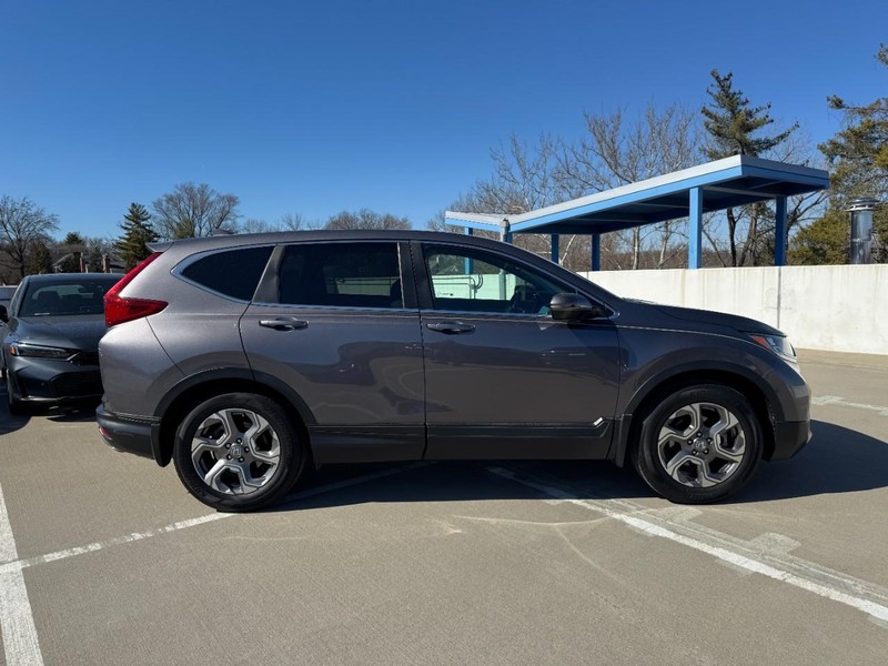 Honda CR-V Vehicle Full-screen Gallery Image 02