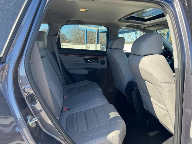 Honda CR-V Vehicle Full-screen Gallery Image 10