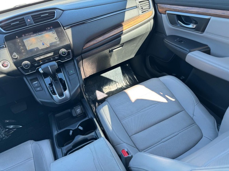 Honda CR-V Vehicle Full-screen Gallery Image 15