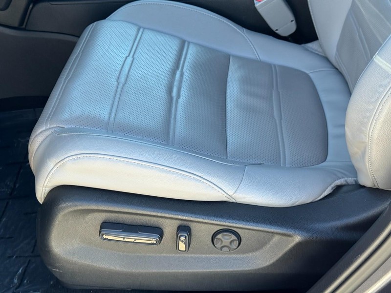 Honda CR-V Vehicle Full-screen Gallery Image 27