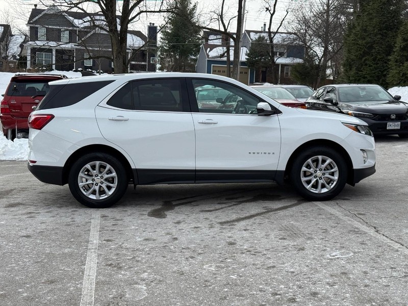 Chevrolet Equinox Vehicle Full-screen Gallery Image 02