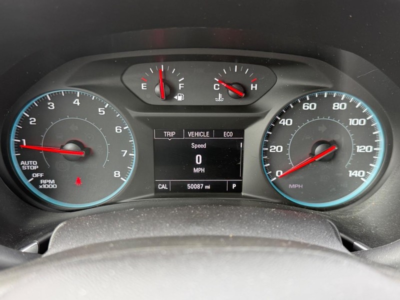 Chevrolet Equinox Vehicle Full-screen Gallery Image 18